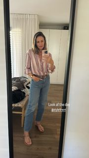 Mali Levi feet photo 10