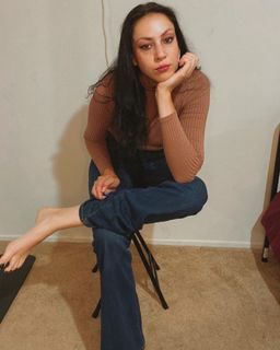 Malia Arrayah feet photo 6