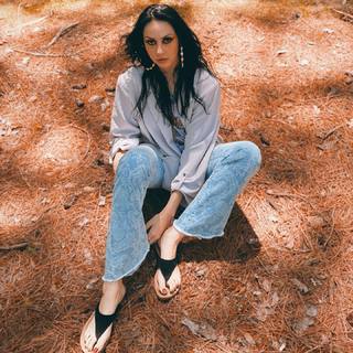 Malia Arrayah feet photo 17