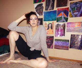 Malia Arrayah feet photo 14