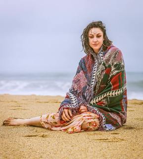 Malia Arrayah feet photo 6