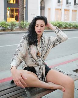 Malia Arrayah feet photo 4