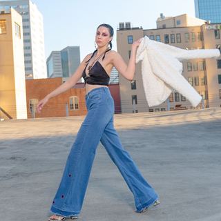 Malia Arrayah feet photo 4