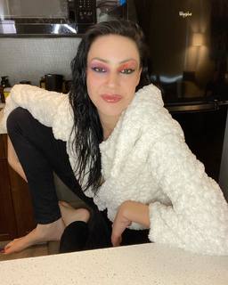 Malia Arrayah feet photo 15