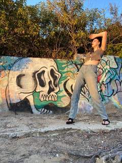 Malia Arrayah feet photo 11