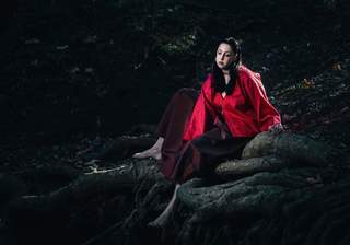 Malia Arrayah feet photo 9