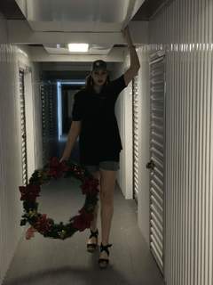 Malia Arrayah feet photo 6