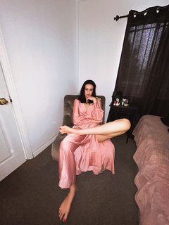 Malia Arrayah feet photo 2