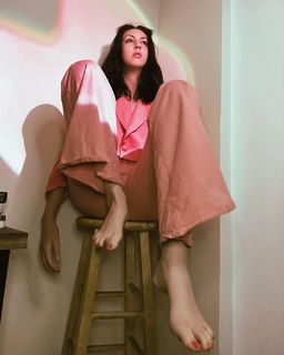 Malia Arrayah feet photo 10