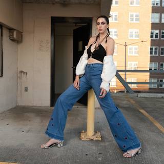 Malia Arrayah feet photo 17