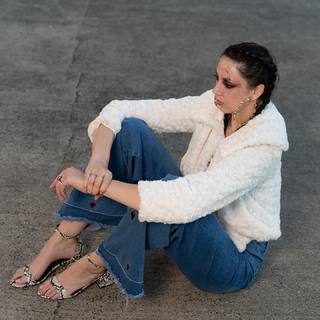 Malia Arrayah feet photo 16