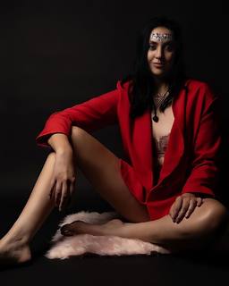 Malia Arrayah feet photo 7