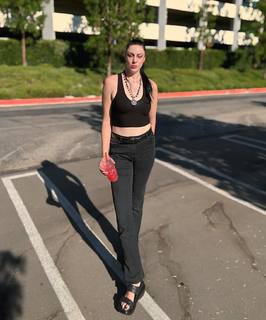 Malia Arrayah feet photo 4