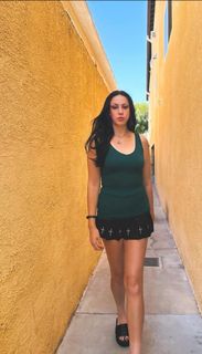 Malia Arrayah feet photo 17