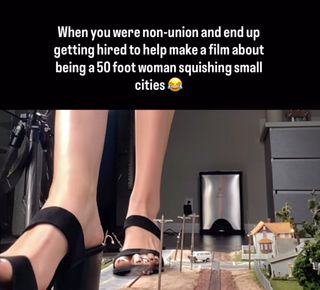 Malia Arrayah feet photo 19