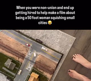 Malia Arrayah feet photo 17