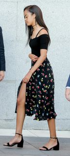 Malia Obama feet photo 1