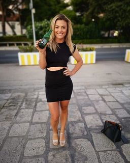 Malia White feet photo 7