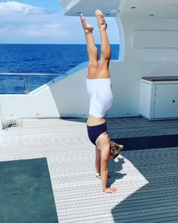 Malia White feet photo 16