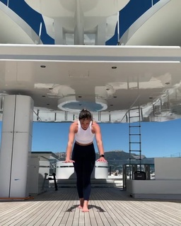 Malia White feet photo 5