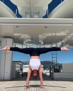 Malia White feet photo 20