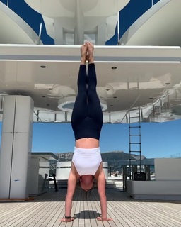Malia White feet photo 19