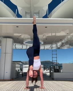 Malia White feet photo 18