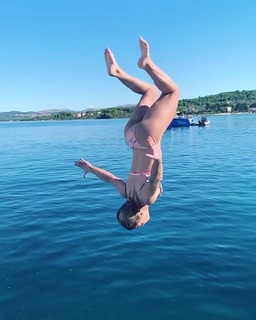 Malia White feet photo 5