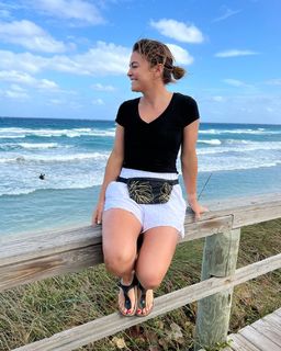 Malia White feet photo 1