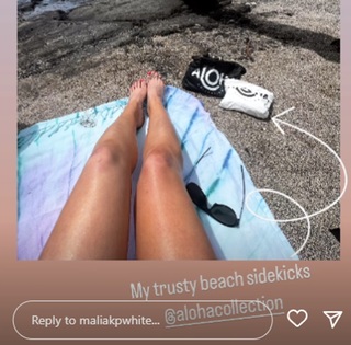 Malia White feet photo 3