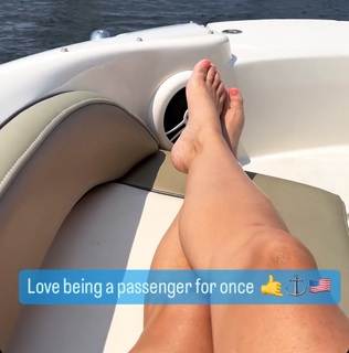 Malia White feet photo 16