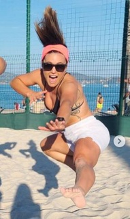 Malia White feet photo 12