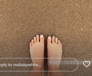 Malia White feet photo 10