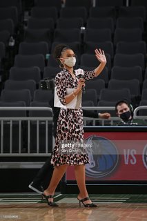 Malika Andrews feet photo thumbnail