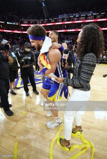 Malika Andrews feet photo thumbnail