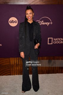 Malika Andrews feet photo thumbnail