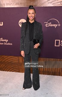 Malika Andrews feet photo thumbnail