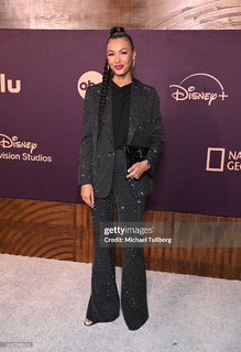 Malika Andrews feet photo thumbnail
