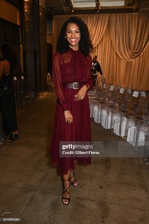 Malika Andrews feet photo thumbnail