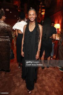 Malika Andrews feet photo thumbnail