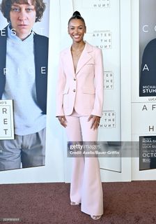 Malika Andrews feet photo thumbnail