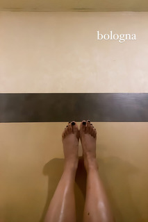 Malika Ayane feet photo 9