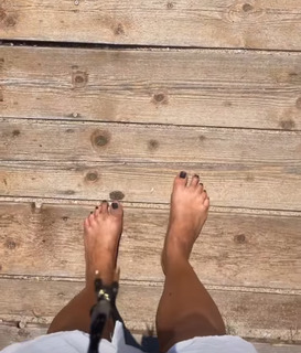 Malika Ayane feet photo 8