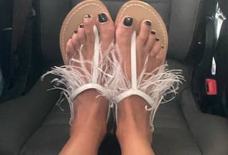 Malika Ayane feet photo 2