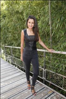 Malika Ménard feet photo thumbnail