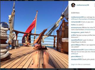 Malika Ménard feet photo thumbnail