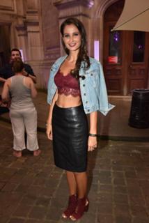 Malika Ménard feet photo thumbnail