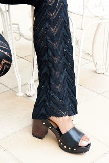 Malika Ménard feet photo thumbnail