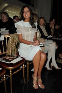 Malika Ménard feet photo thumbnail