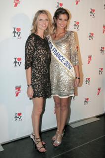 Malika Ménard feet photo thumbnail